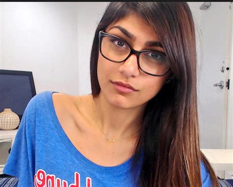 mia khalifa xxx porn hub|Mia Khalifa: Sexy Lebanese Porn Star Videos 